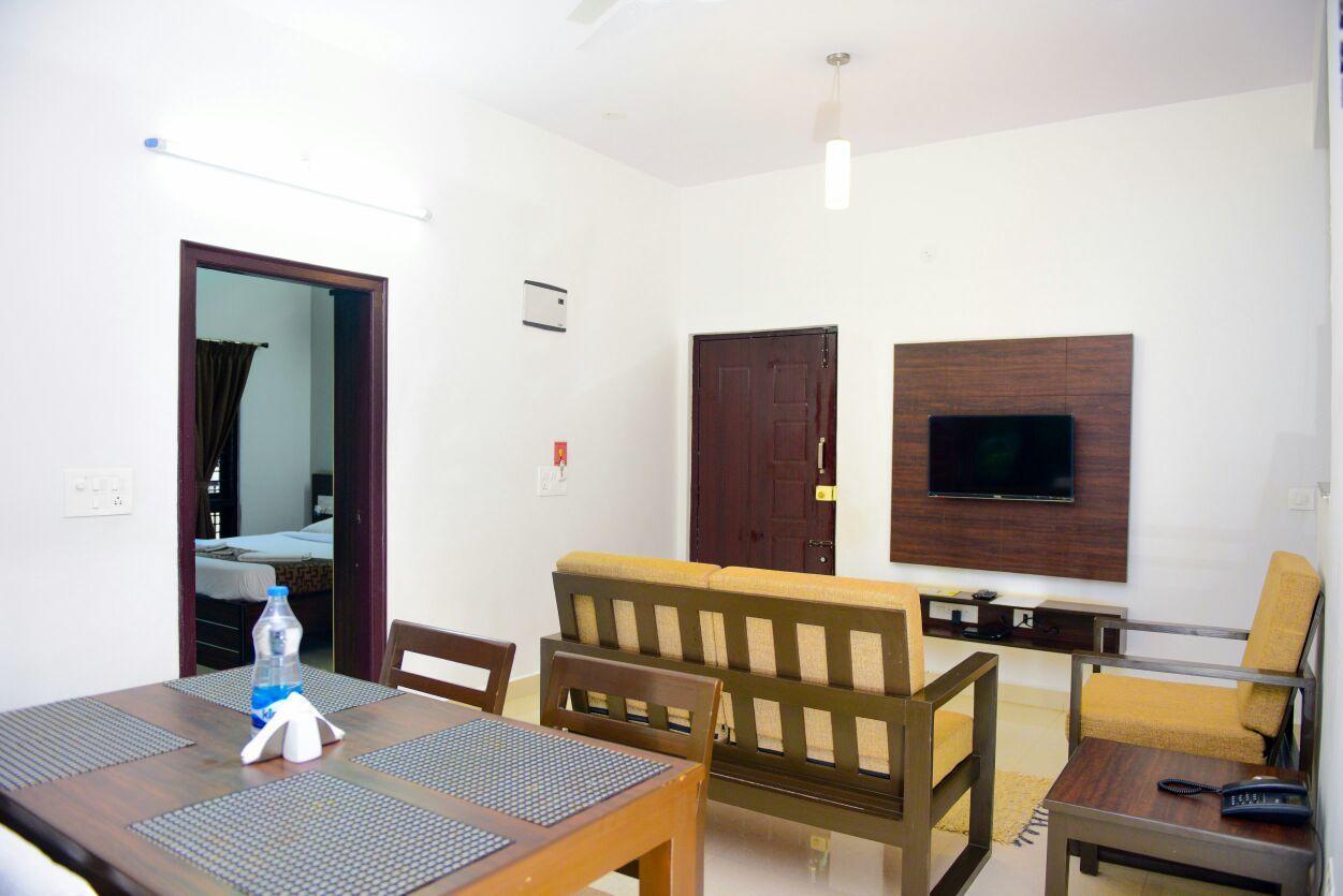 Varsha Enclave- Trinity House Aparthotel Mysore Exterior foto